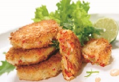 Lobster Cakes with Sweet Chili Dipping Sauce